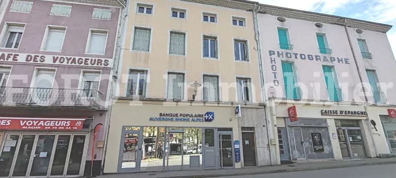 immeuble d'habitation et commercial - Photo 1