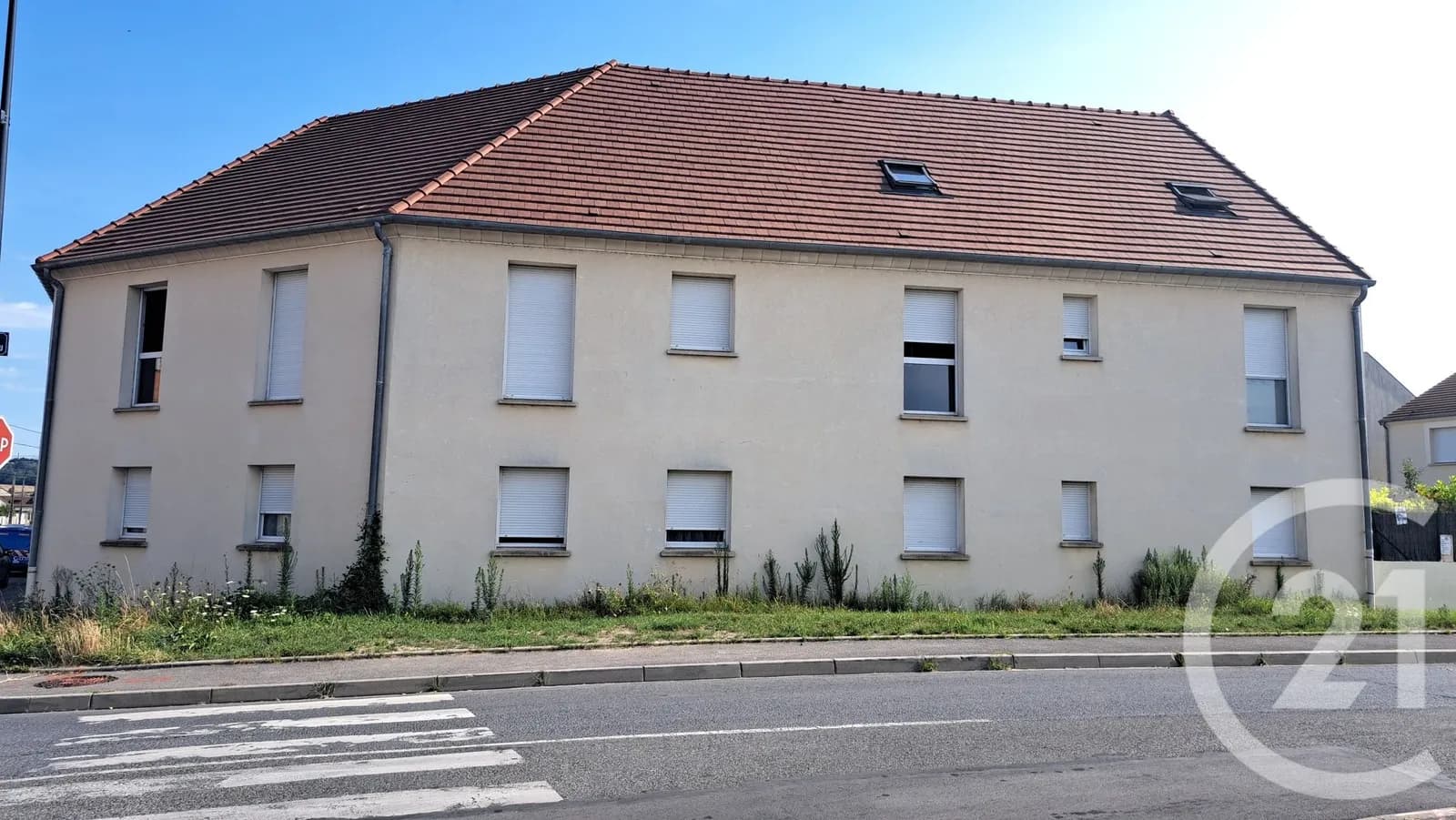 Immeuble 425 m² - Photo 1
