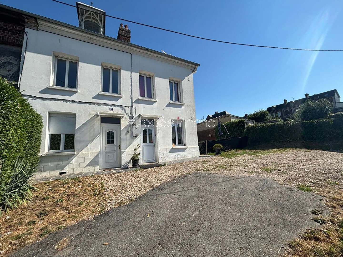 Ensemble immobilier vendu loué de deux maisons avec dépendances - 115m² - MONTVILLE - Photo 1