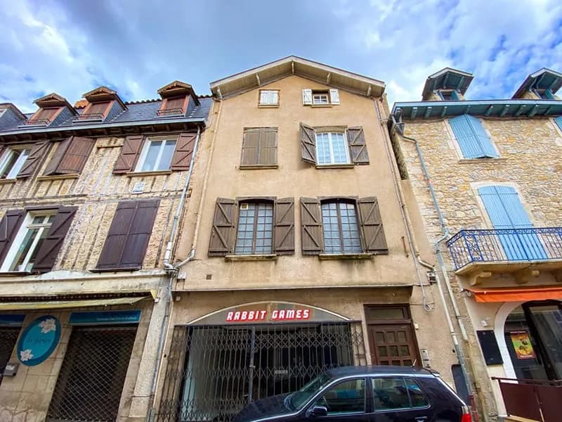 Immeuble de rapport avec local commercial - Photo 1