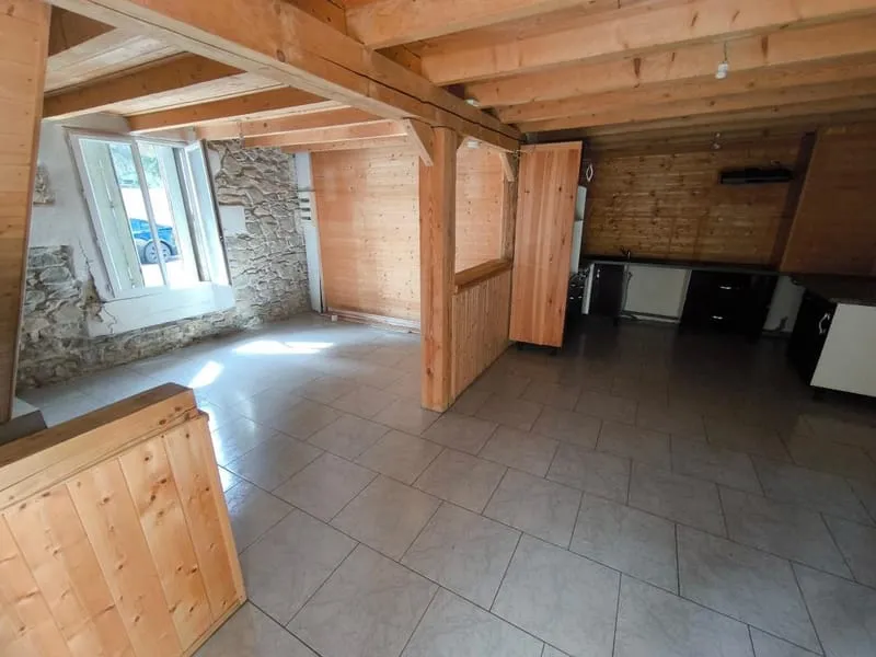 Maison comprenant trois lots et jardin privatif et parking - Photo 1