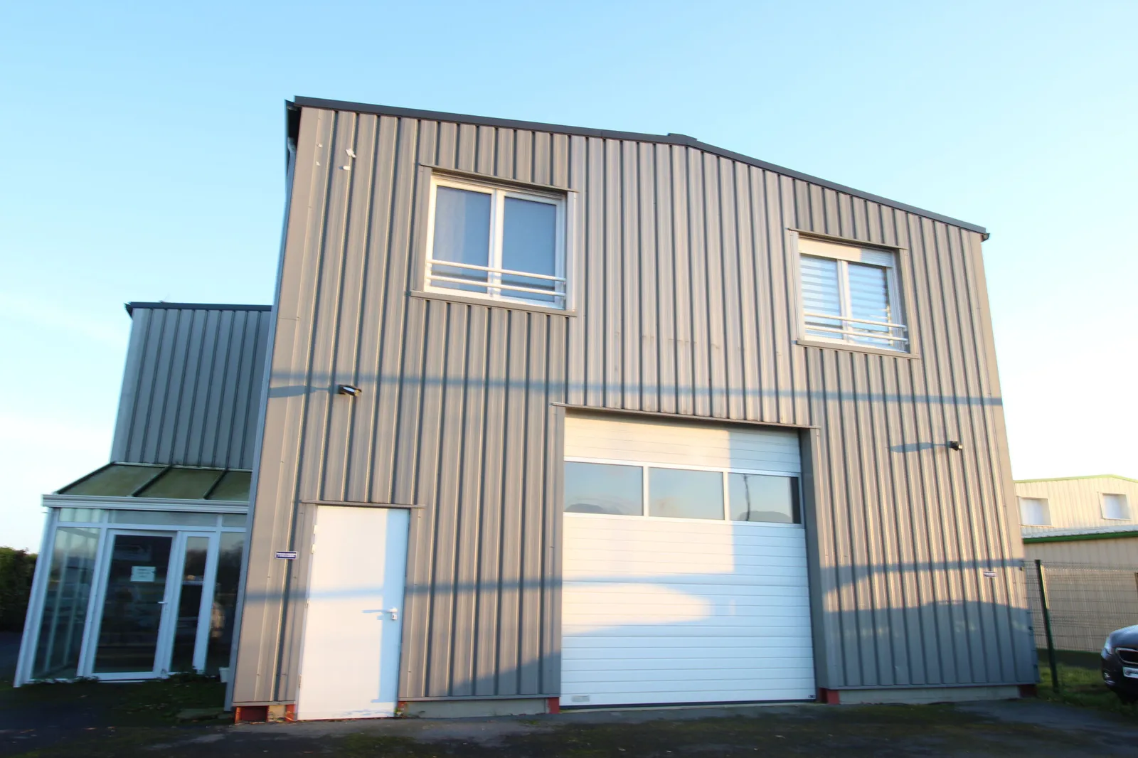 RARE Immeuble mixte à WARMERIVILLE - Photo 1