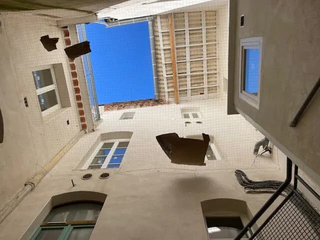 Immeuble de rapport - 5 appartements + caves + parking - Photo 1