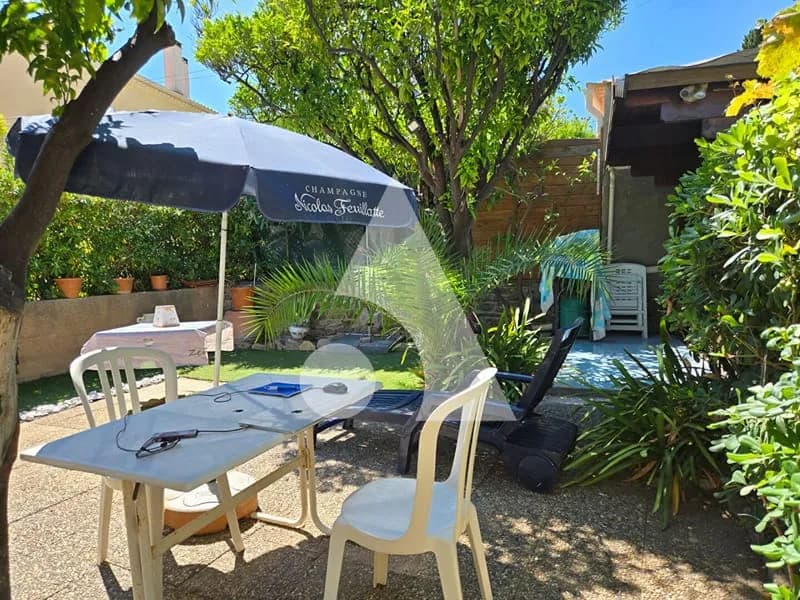 Maison 3 appartements, 163.46m² au sol, - LE LAVANDOU - Photo 1
