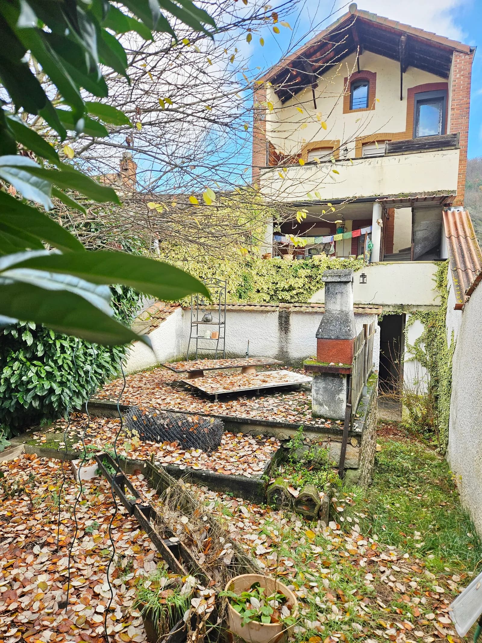 Immeuble 102 m² - Photo 1
