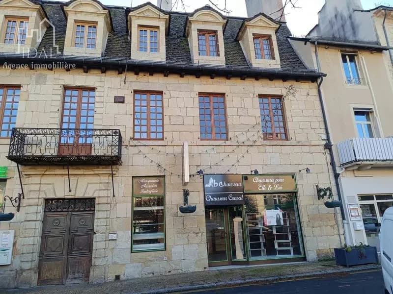 IMMEUBLE - Photo 1