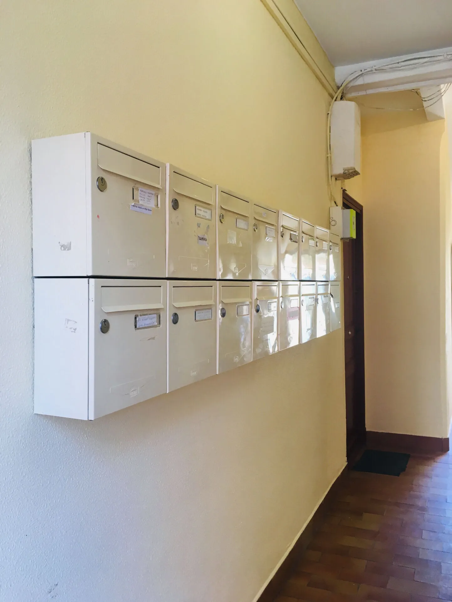SAINT DENIS: IMMEUBLE R+3 - Photo 1