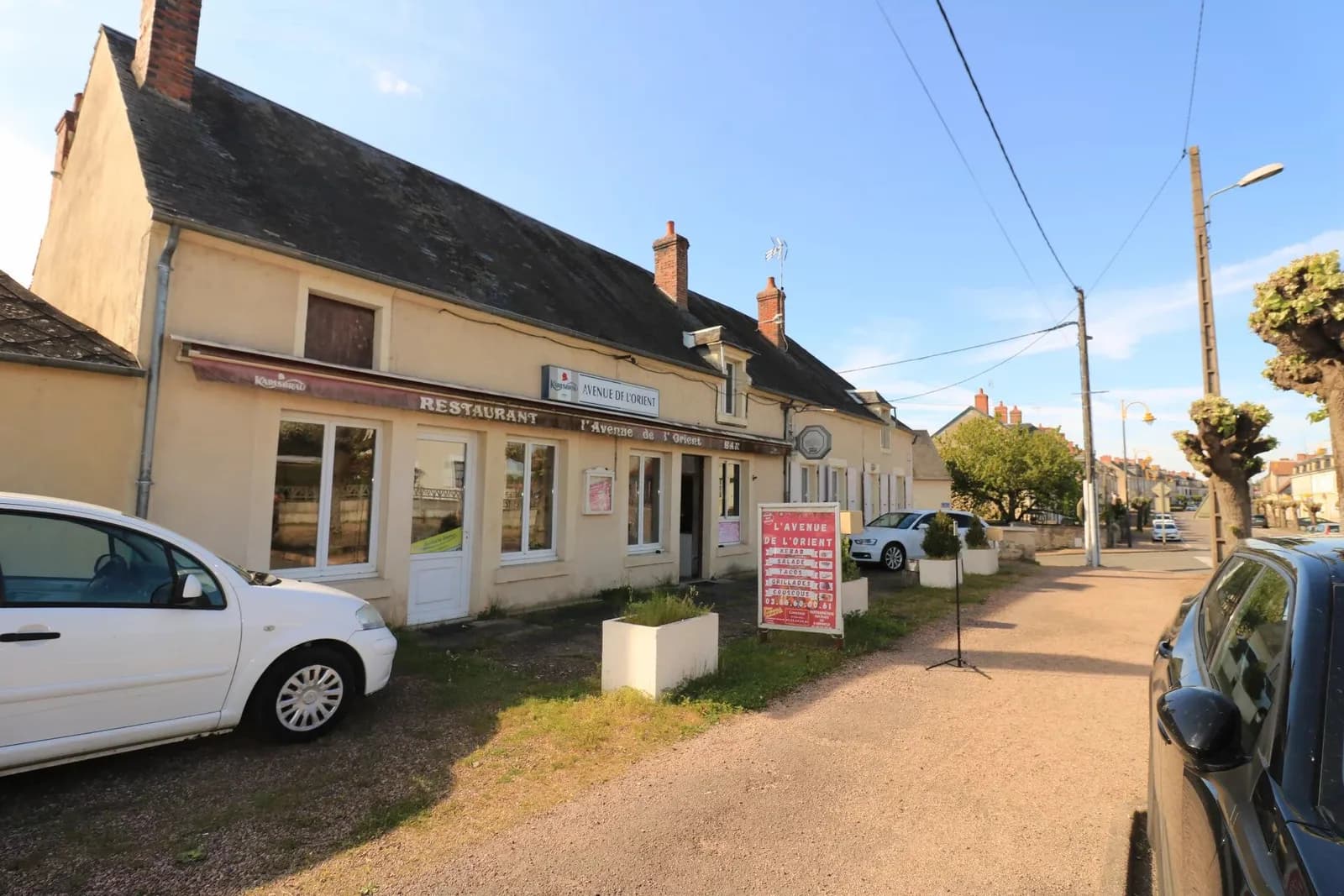 Guerigny, idéal investissement ensemble immobilier d'un rest - Photo 1