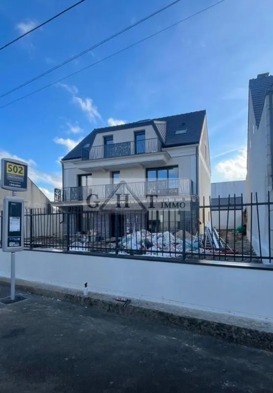 IMMEUBLE A VENDRE PONTAULT-COMBAULT - Photo 1