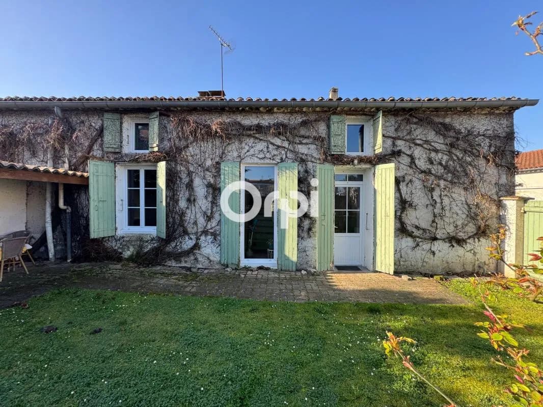 BREUILLET - ENSEMBLE IMMOBILIER - PLEIN CENTRE - Photo 1