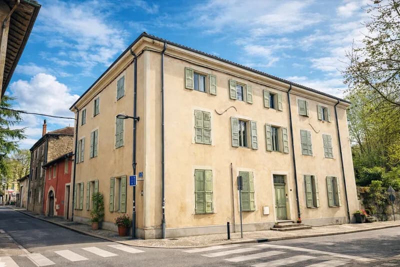 Immeuble - Photo 1