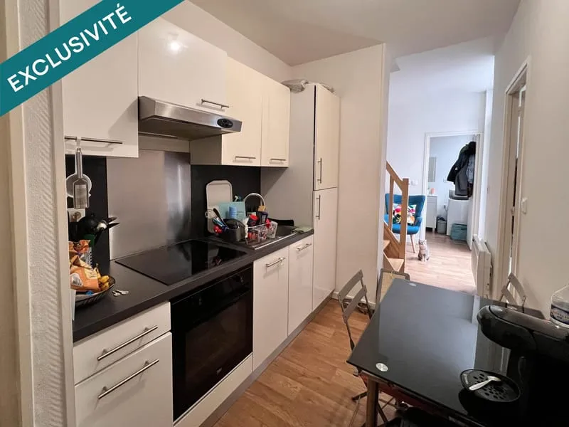 Très bel immeuble de rapport de 5 appartements, revenu locatif de 29400€ / an !! - Photo 1