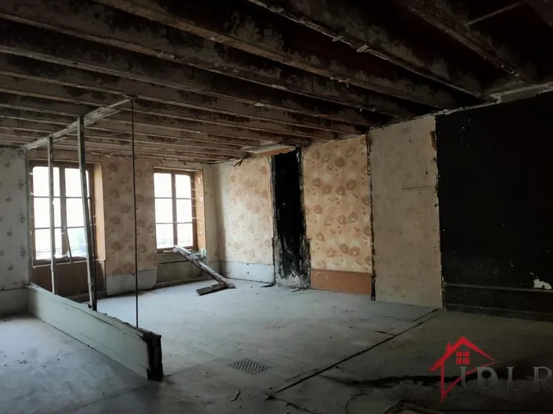 Immeuble de caractère à rénover Hyper-centre de Bourbonne- - Photo 1
