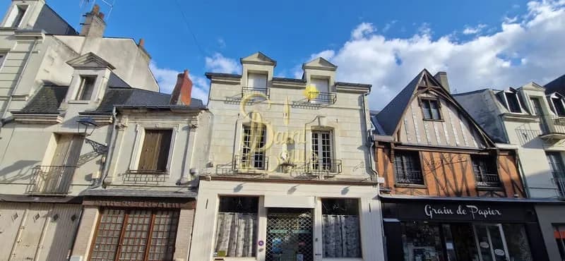 PETIT IMMEUBLE AVEC BOUTIQUE ET APPARTEMENT EN TRIPLEX - Photo 1