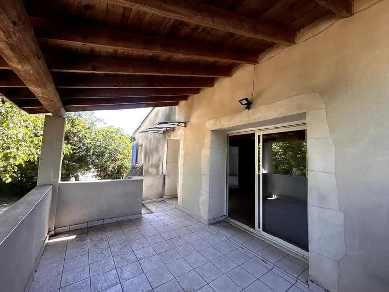 Ensemble immobilier avec beau terrain arboré - Photo 1