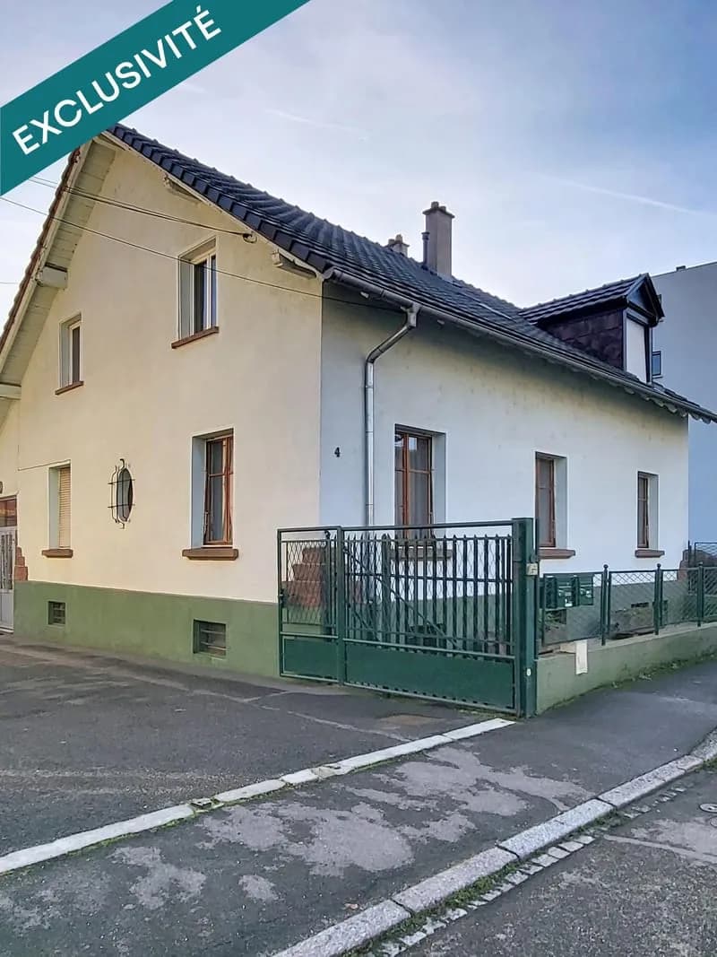 Immeuble (ou maison) avec dépendances et garages. - Photo 1