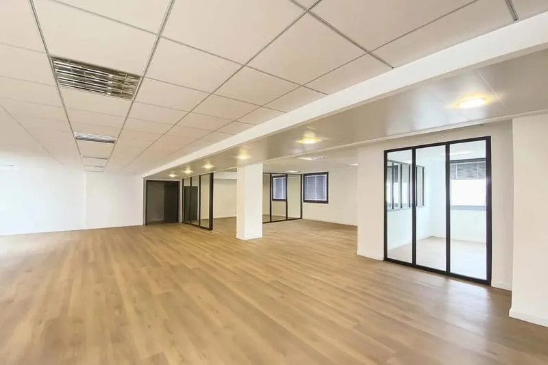 Bureaux à vendre de 208 m² à BOULOGNE BILLANCOURT. Immeuble de bureaux au 6ème étage - Photo 1