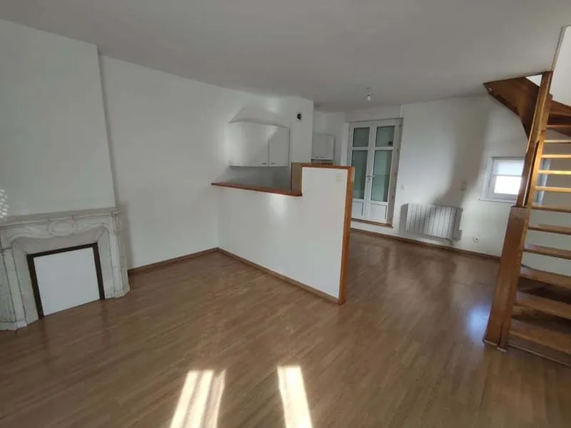 Immeuble - Photo 1