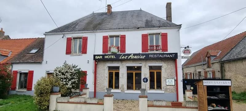 Ensemble immobilier à 20 min de Châteaudun - Photo 1