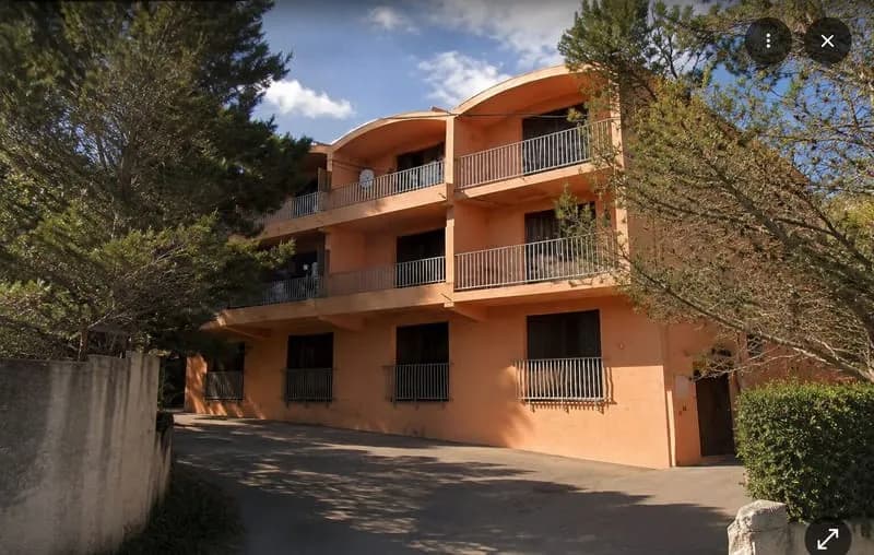 IMMEUBLE DE RAPPORT 12 STUDIOS MARTIGUES OPPORTUNITÉ D - Photo 1