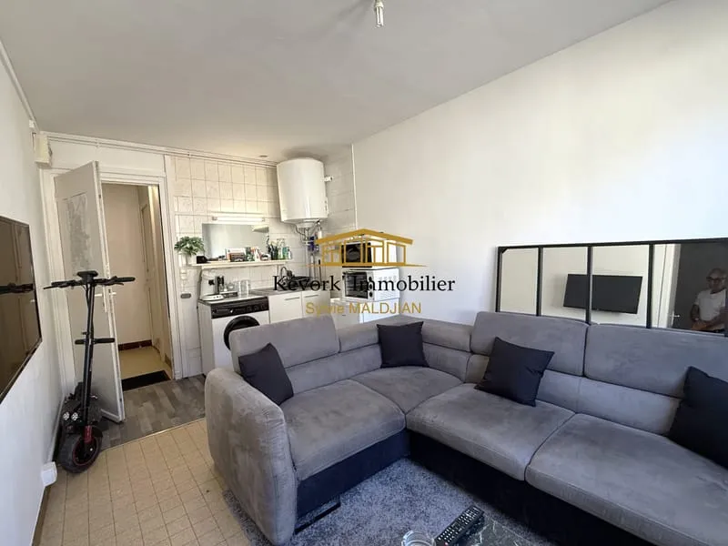 Immeuble de 5 lots, tous loués, revenus locatifs garantis dès - Photo 1