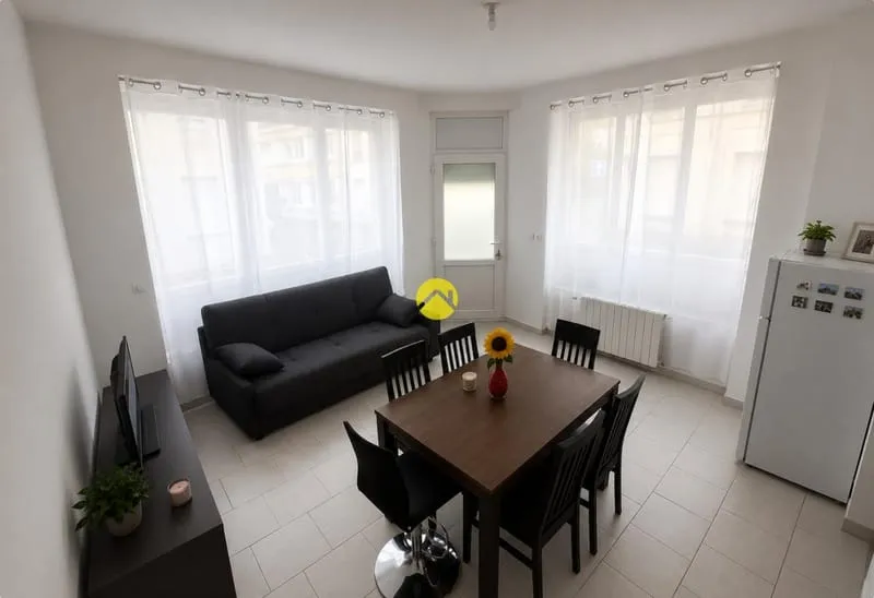 Ensemble immobilier - Photo 1