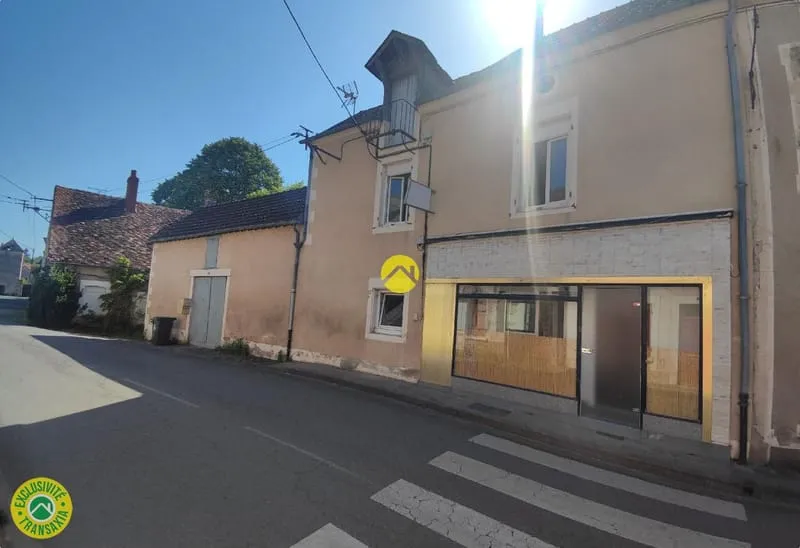 IMMEUBLE DE RAPPORT EN CENTRE-VILLE - Photo 1