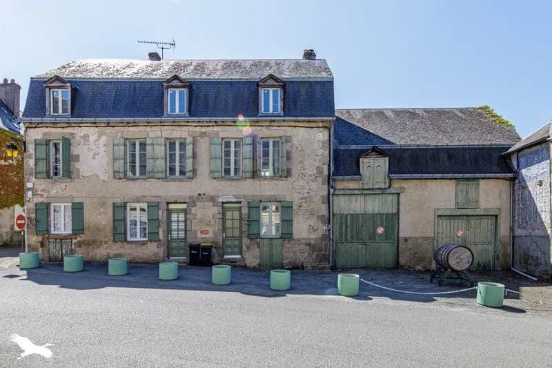 Immeuble - Photo 1