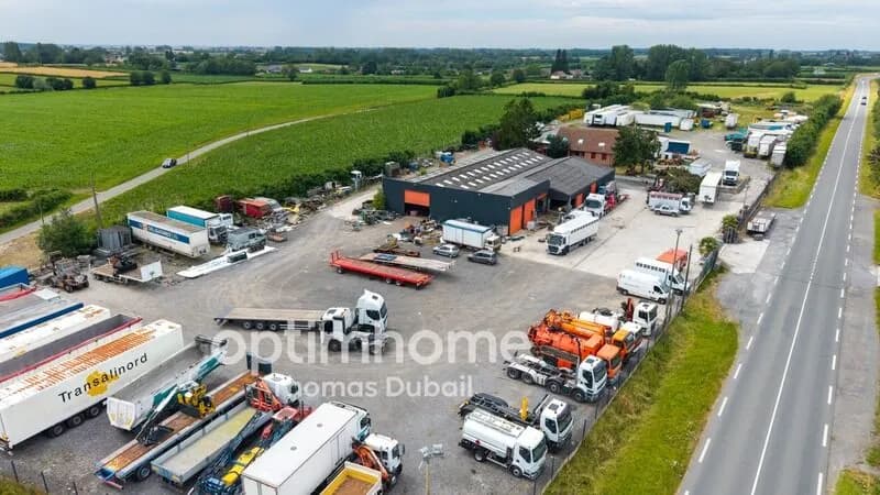 Ensemble immobilier professionnel sur 20 000 m² - Photo 1