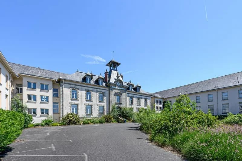 Ensemble immobilier - 13 310 m² - Guémené-sur-Scorff (56) - Photo 1