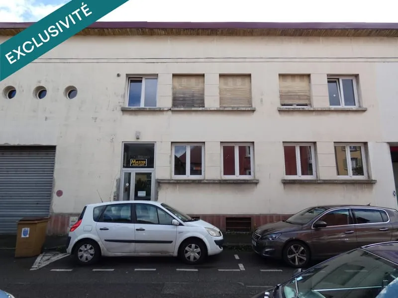 Immeuble à usage mixte en 2 appatements T3 de156 m², et un local commercial de 319 m² - Photo 1