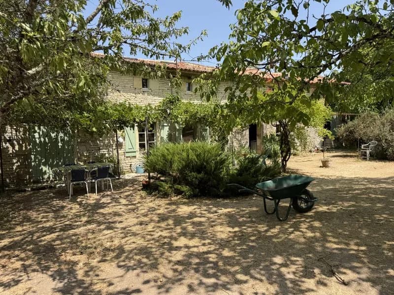 Ensemble immobilier de caractère composé de deux maisons en - Photo 1