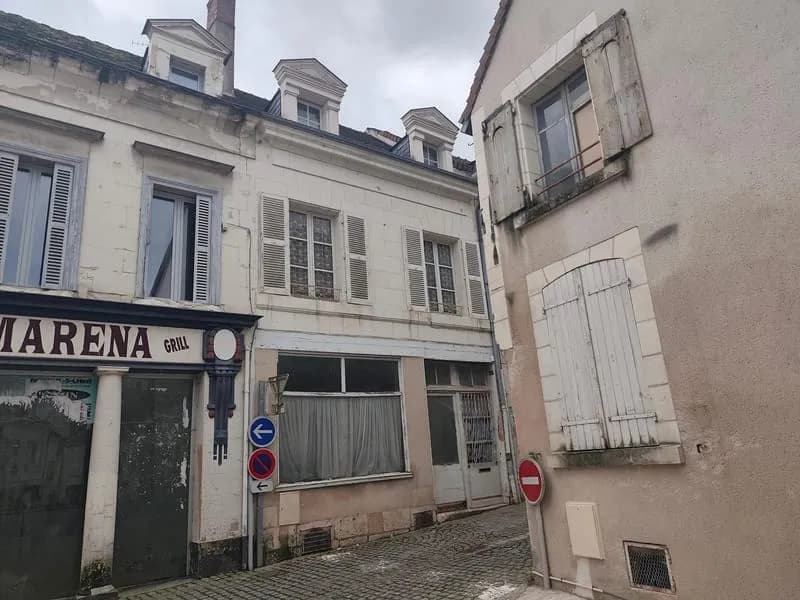 Bien de caractère en plein centre-ville - Photo 1