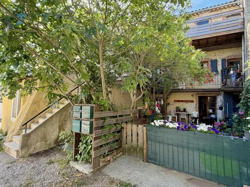 ENSEMBLE IMMOBILIER DE RAPPORT RENTABILITÉ BRUTE 10,6 % - Photo 1
