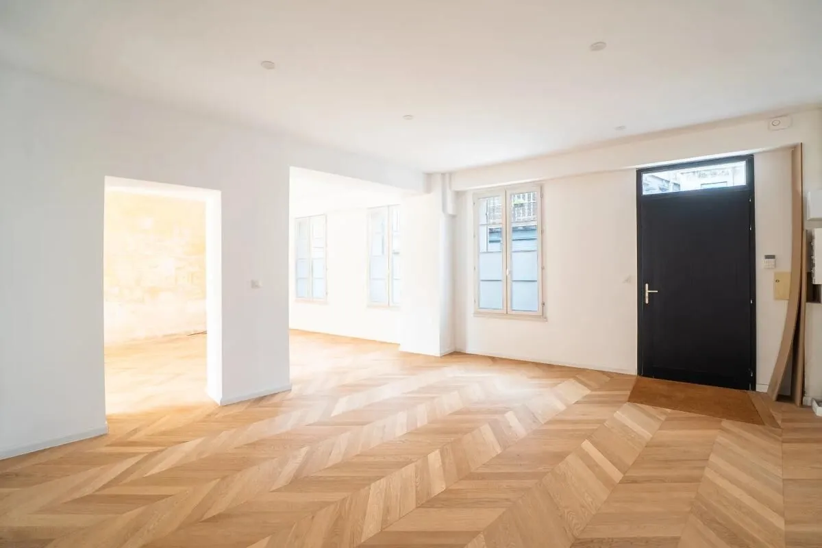 Ensemble immobilier avec maisons et commercialité à Bordeaux - Photo 1