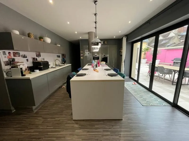 Immeuble F7 - Photo 1