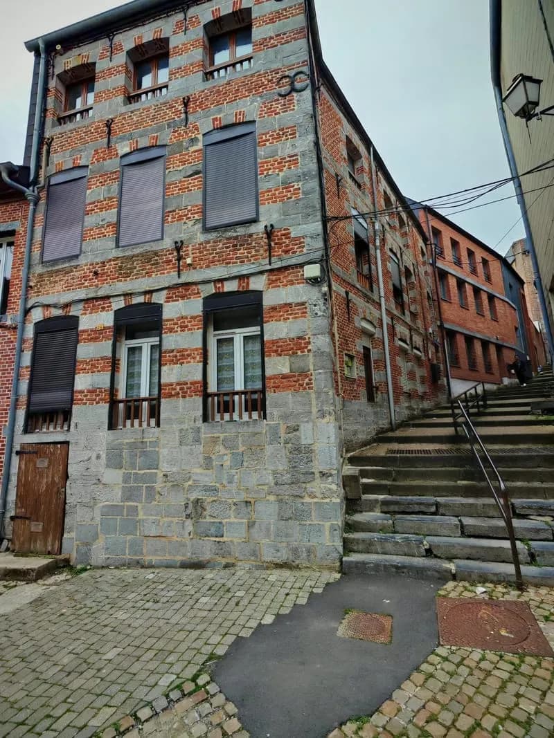 Belle façade - Photo 1