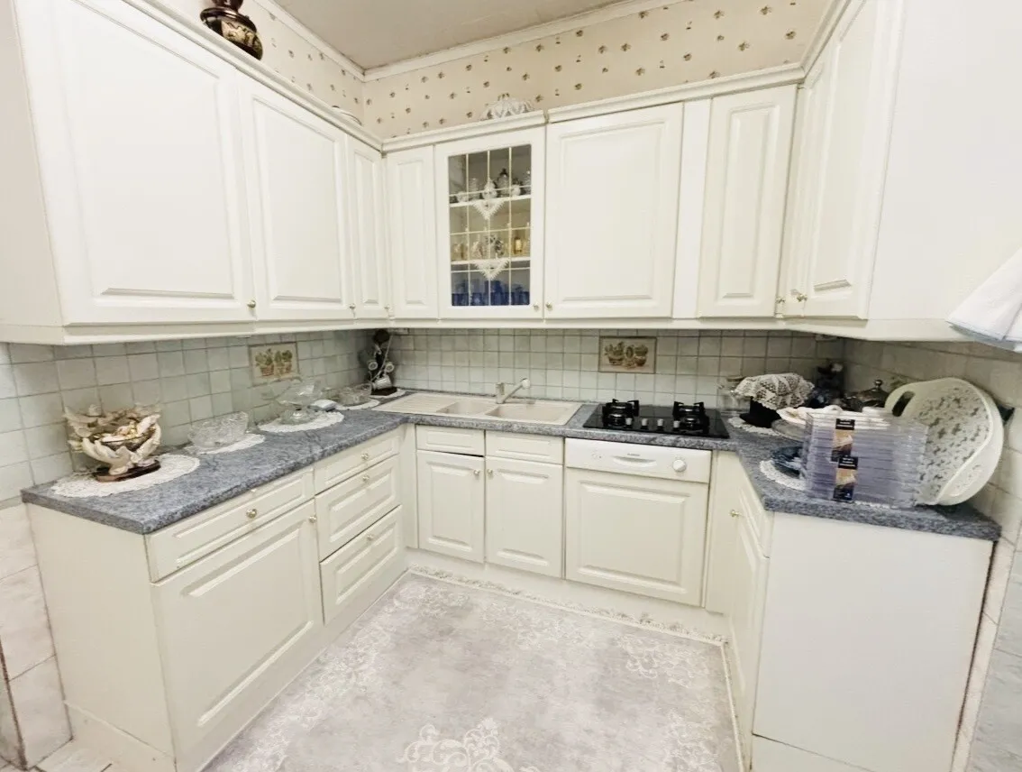 Immeuble de rapport 10 pièces 360 m² - Photo 1