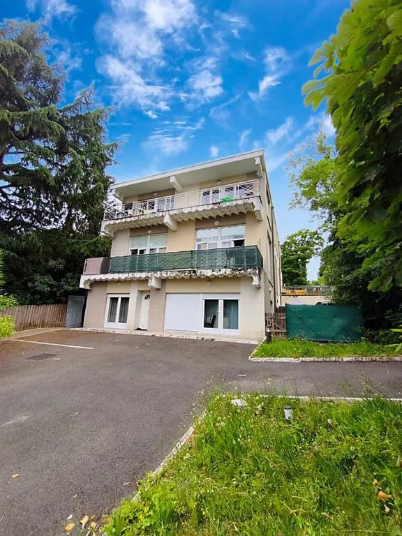 Immeuble 370 m² - Photo 1