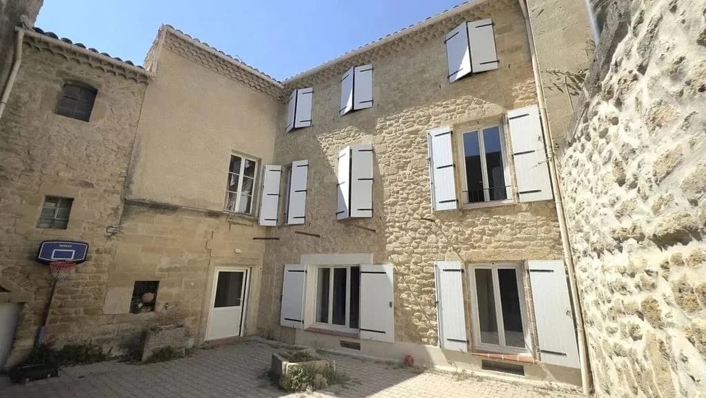 Immeuble de rapport 6 pièces 232 m² - Photo 1