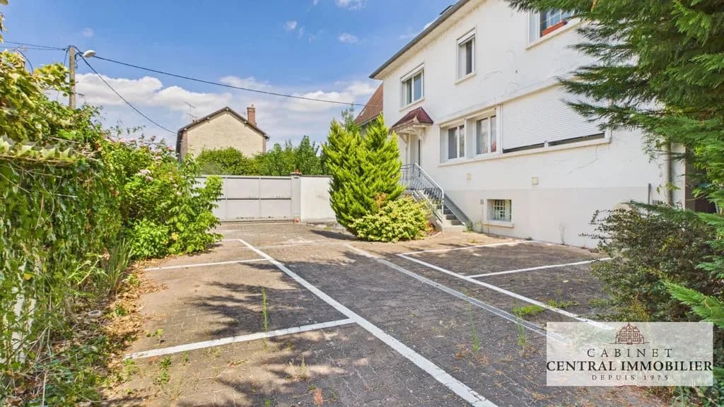 Immeuble de rapport 15 pièces 377 m² - Photo 1