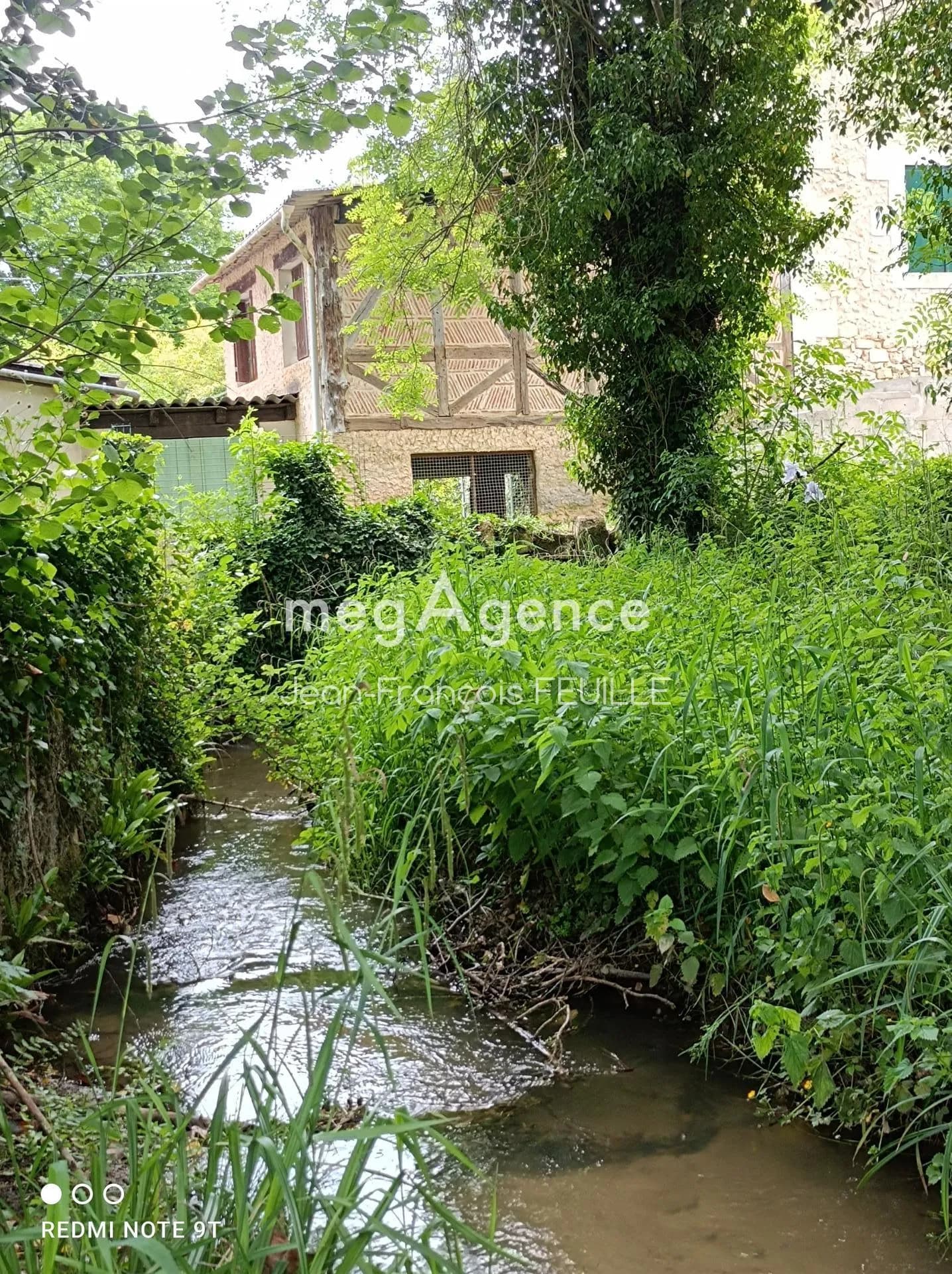 Ensemble immobilier de deux maisons - Photo 1