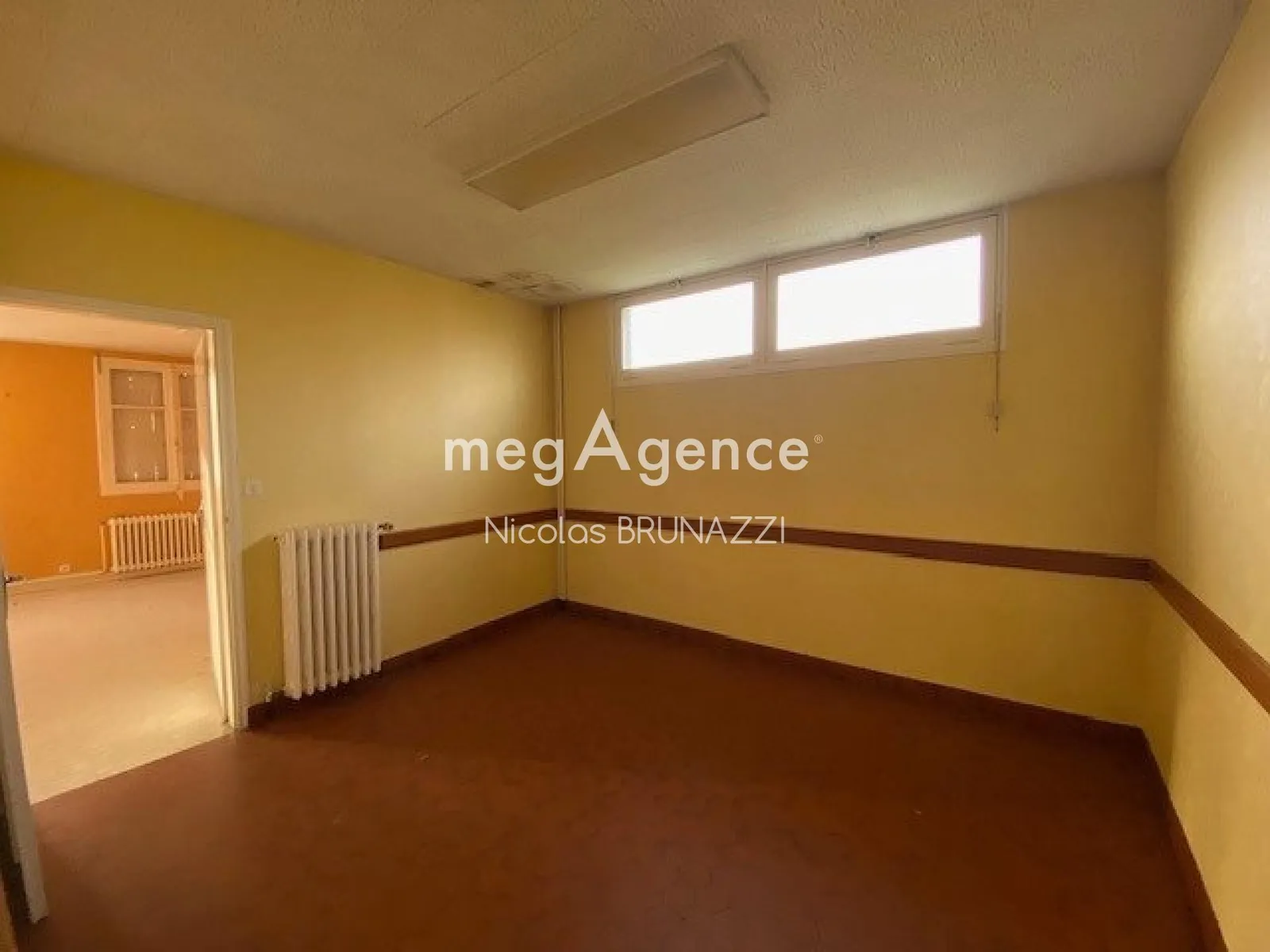 Immeuble à fort potentiel - 264 m² à Ambrières-les-Vallées - Photo 1