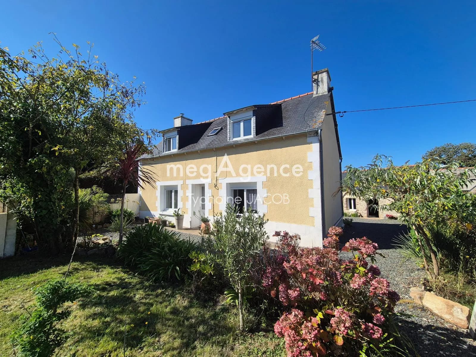 Ensemble immobilier proche de la mer - Photo 1
