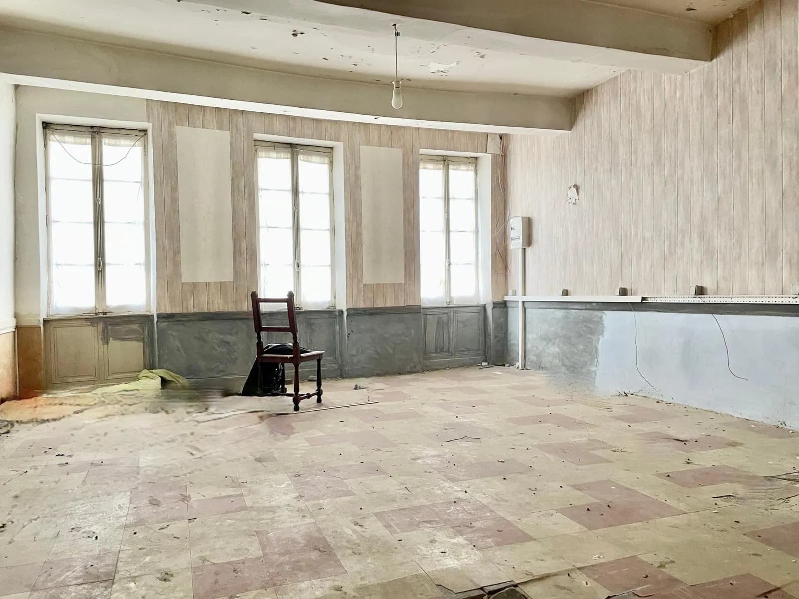 IMMEUBLE 180m2 À RENOVER - Photo 1
