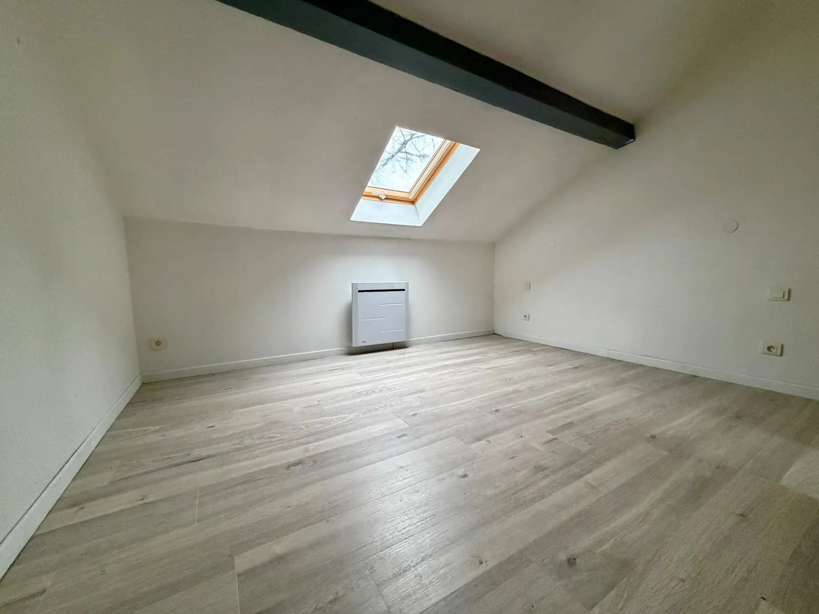 Immeuble de rapport 5 lots loués - 31 200 €/an - 255 000 € - Photo 1