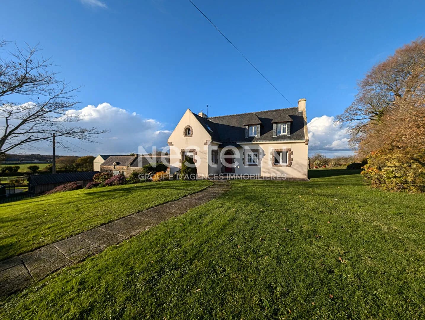 Ensemble immobilier à vendre à Plumelin - 7 hectares de terre - Photo 1