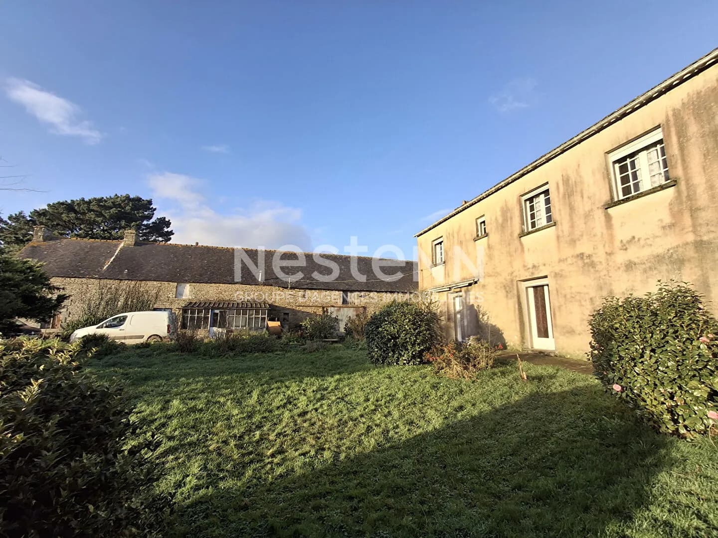 À vendre: ensemble immobilier à Plaudren ! Ancien corps de ferme à réinventer - Photo 1