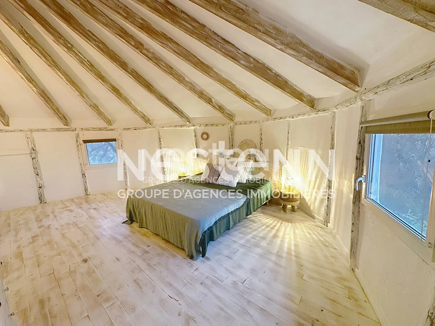 Ensemble immobilier avec deux cabanes de gardians sur parc de 1,17 ha avec piscine - Photo 1