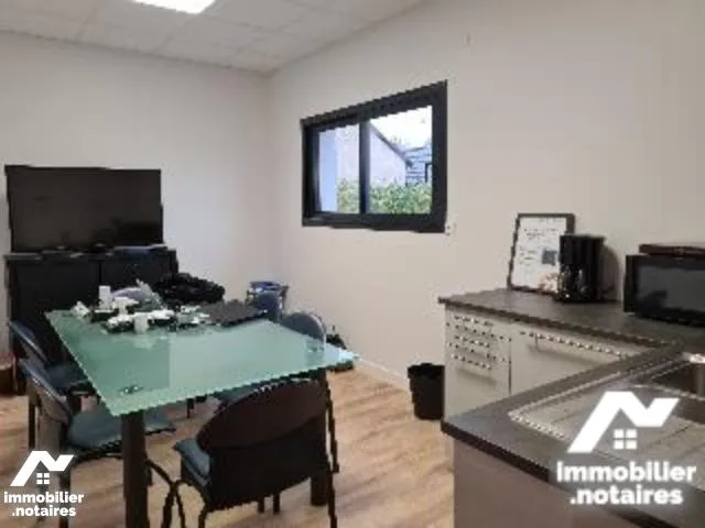 Immeuble 184 m² - Photo 1